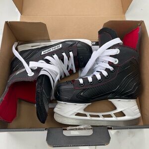 Bauer Ice Hockey Skates YTH11